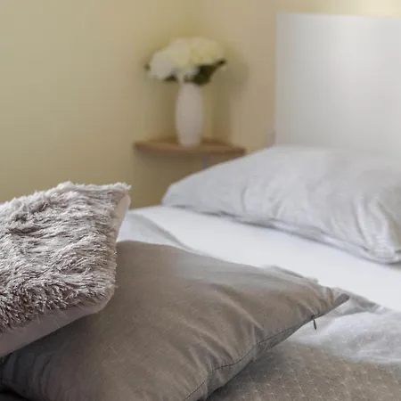 Apartma Vesna Апартаменты *