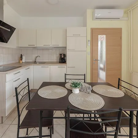 Apartma Vesna Апартаменты
