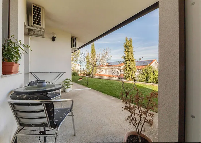 아파트 아파르트마 베스나